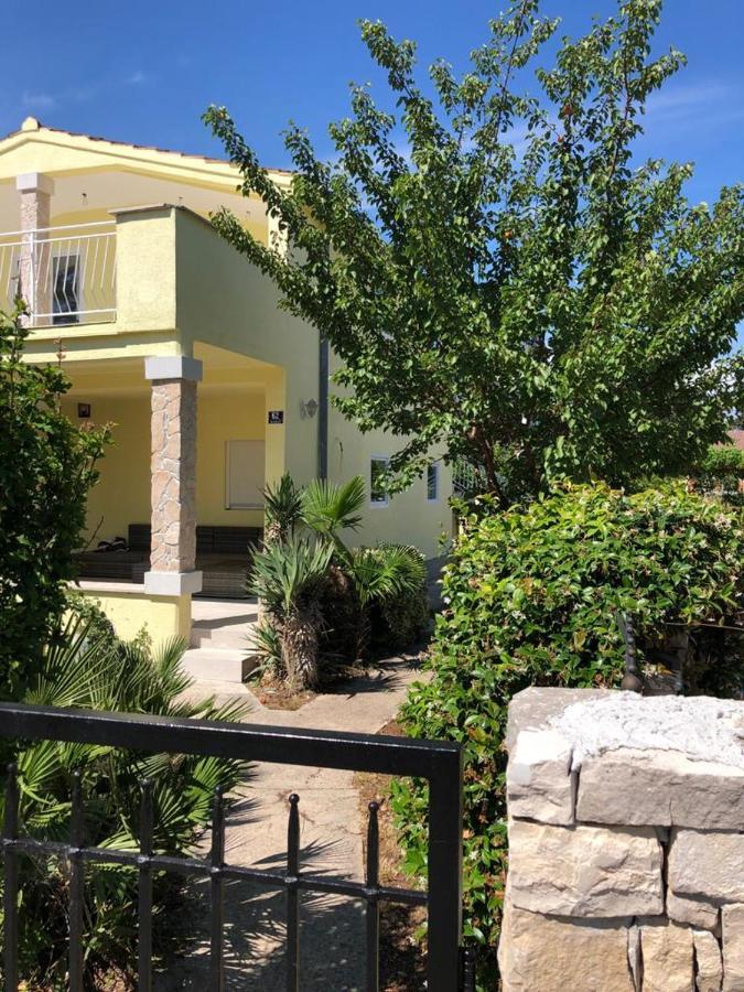 Five Bedroom House Near Sandy Beach Villa Major Medulin Exterior photo